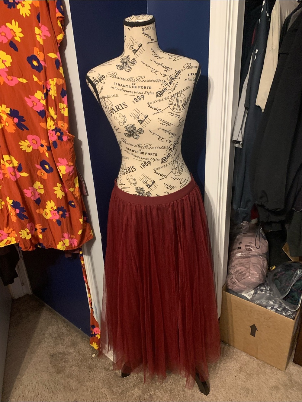 Women's Burgundy Tulle Midi Skirt - Elegant Pleated Design